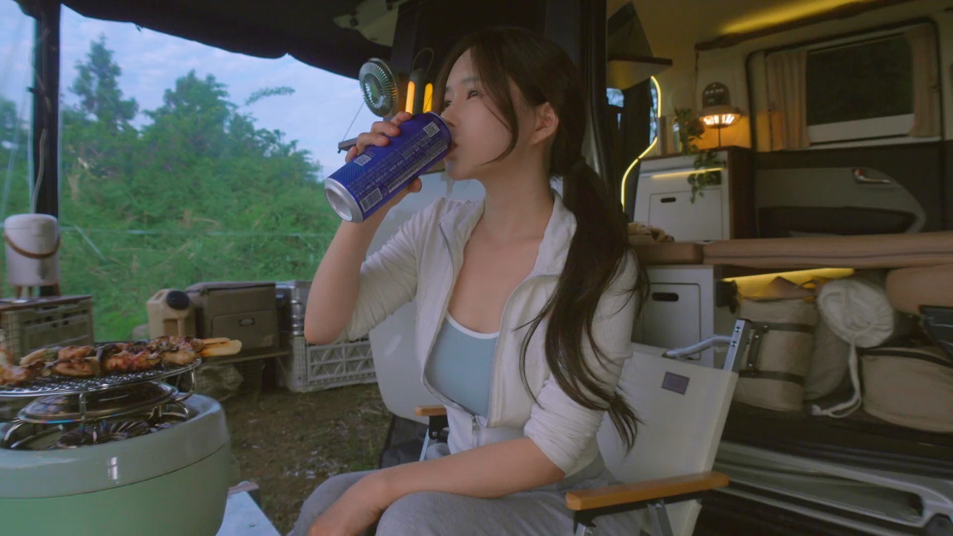 委内瑞拉截获一艘载有超3吨可卡因的运毒“潜艇”